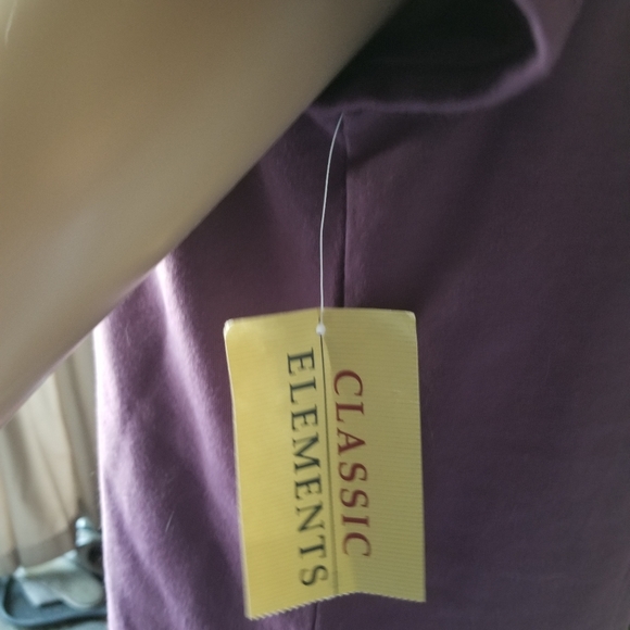 Top - Picture 3 of 4